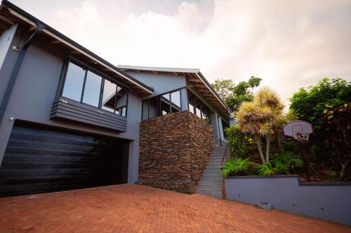 Glenwood Casa | Bowes House