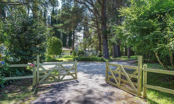 Burradoo Casa | Bowral Long Stay Weekender- Make This Your Own Country Weekend Getaway