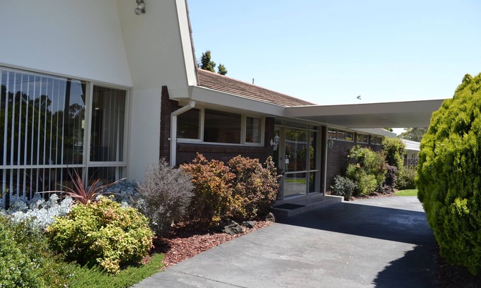 Burwood Hotel | Box Hill Motel