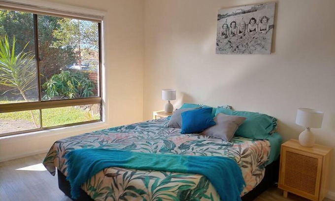 Nambucca Heads Casa | Boyle's Beach House - Fully furnished 3 Bedroom home. Secure parking.