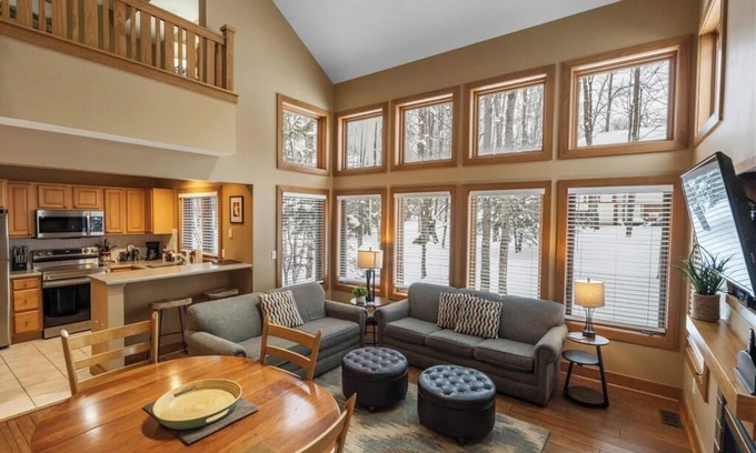 Boyne Falls Condominio | Boyne Mountain, Disciples Ridge Condo, capacidad para 18