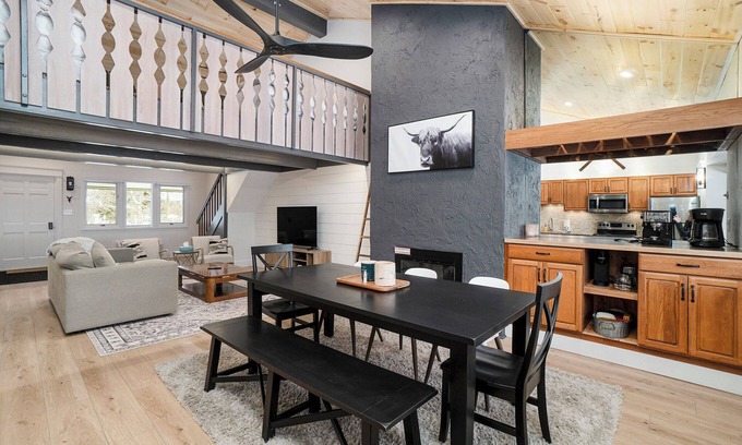 Boyne Falls Villa | Boyne Mountain Resort Condo Ski In/out great location near waterpark and lodge