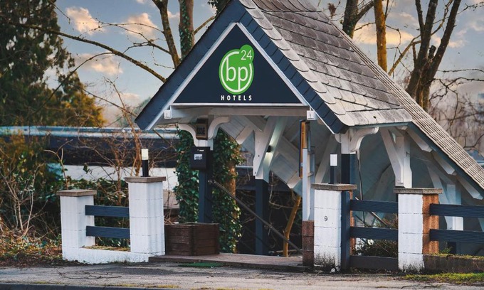 Eschweiler Cama Y Desayuno | bp24 Hotel Eschweiler