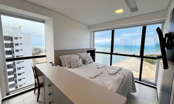 Barra de Jangada Apartamento | Oceanfront Oasis – 2 Suites + Full Kitchen & Living Room