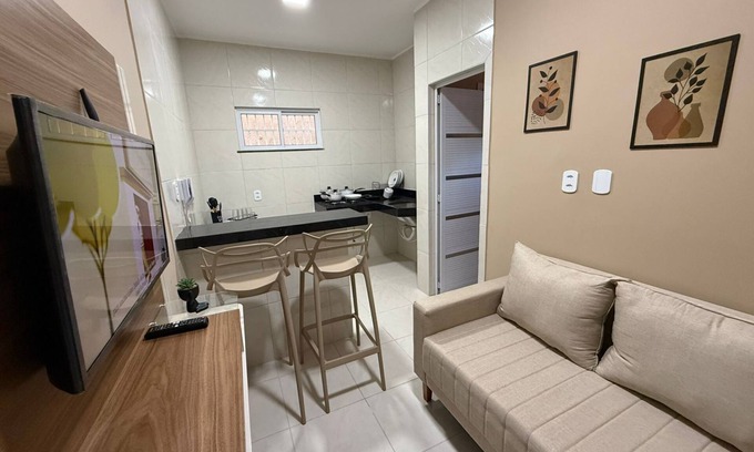 Joaquim Tavora Apartamento | Apartment in Portela – Close to the Beachfront, Shopping Malls and Restaurants