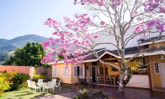 Praia da Olaria Casa | Casa Moderna, Próxima da Praia do Arrastão