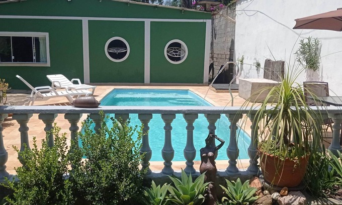 Itapecerica da Serra Cabaña | Recanto da Floresta Country House. House surrounded by nature for the whole family.