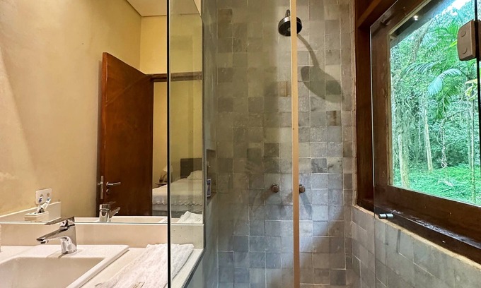 Camburi Casa | Waters Corner House