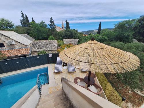 Dol Casa | Brač Island Holiday Home With Pool And Sea View