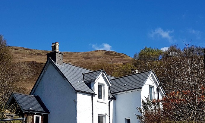 Mallaig Casa | Bracara Cottage con impresionantes vistas del lago Morar.