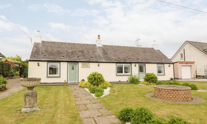 Banknock Casa | Braeface Cottage
