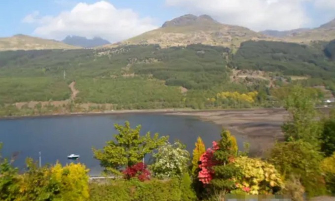 Arrochar Cabaña | BraemoratBraeside - sleeps 12 guests in 4 bedrooms