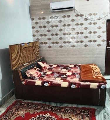 Mathura Casa | Braj Bhushan braj Lata nikunj hotel