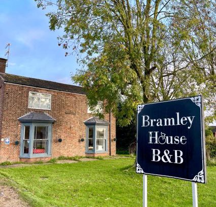 Frampton Casa | Bramley House