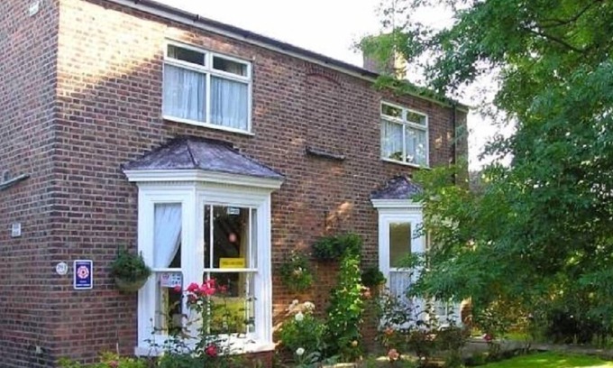 Frampton Casa | Bramley House