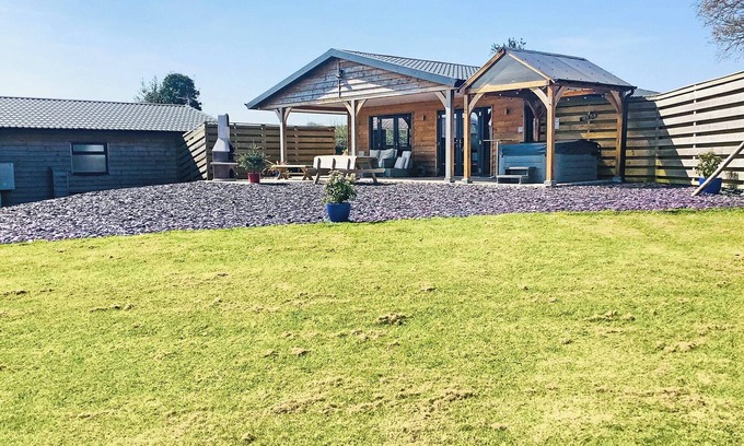 Kington Cabaña | Bramley Lodge - UK38384
