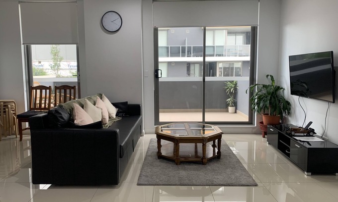 Granville Apartamento | Nuevo 3. Apartamento 5BR / 3 minutos a pie de STN + BUS