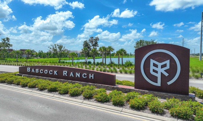 Punta Gorda Casa | Brand New! 3-bed 2 Bath Golf house POOL & SPA in Webbs Reserve in Babcock Ranch