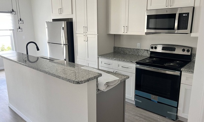 Okeechobee Casa | Brand new 3-br/2-ba Townhome near Raulerson Hospital in north Okeechobee.