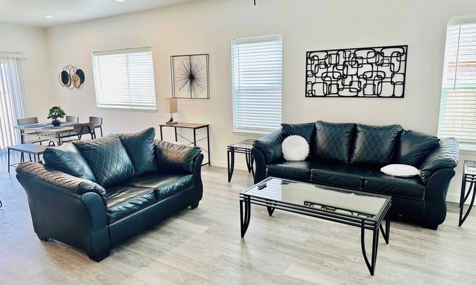 Fernley Casa | Brand New 3Bedrooms Fernley/2Bath/Pets OK/Sleeps14