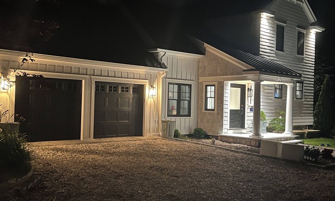 Watch Hill Villa | BRAND New 4 BED Luxurious Villa Ocean Views sleeps 12-14 comfortably