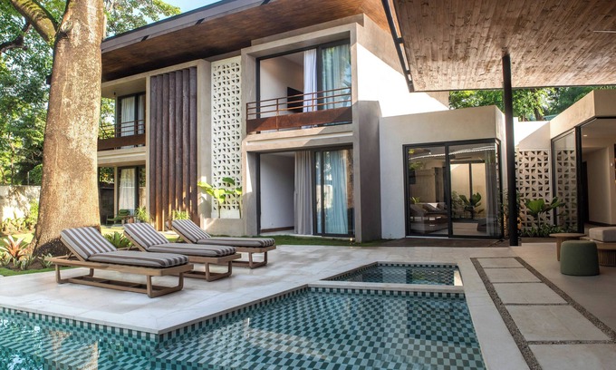 Playa Guiones Villa | Brand new 5-bed villa in the heart of Nosara with WiFi, AC, pool and jacuzzi