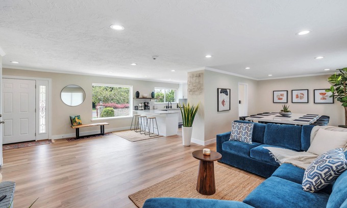 Hillcrest Casa | BRAND-NEW 5 room home in the heart of Orem with MINI GOLF, Pool/Ping pong tables