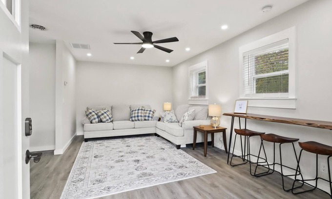 Big Stone Gap Apartamento | Brand New Apartment The Holton #2 in Big Stone Gap near Lonesome Pine Hospital