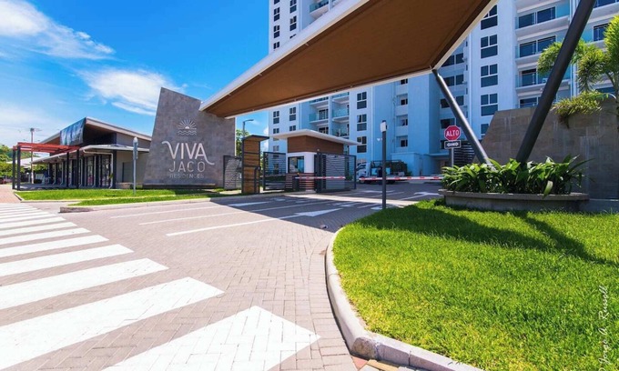 Barrio Santa Lucía Apartamento | Brand new apartment at Viva Jaco