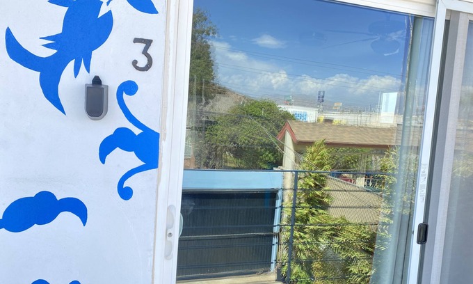 Valle Dorado Apartamento | Brand new apartment in safe and quite neighborhood with lots of colorful art-dec