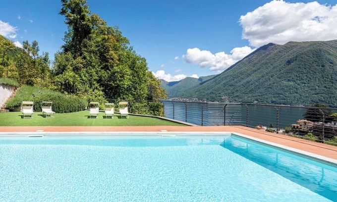 Argegno Apartamento | Brand new apartment with garden and lake view surrounded by nature equipped with all comforts for a wonderful holiday on Lake Como, the most beautiful lake in the world.