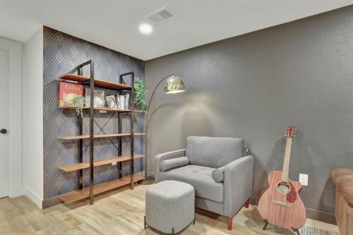 Scenic Heights Apartamento | Brand New Arvada Guest Suite Sauna Fire Pit