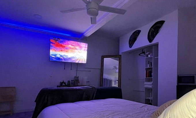 San Bernardino Casa | BRAND NEW Beautiful AFFORDABLE Private Room, 5 min from Nos Center