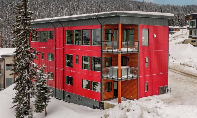 Silver Star Mountain Casa | Brand new duplex on the Ridge with incredible mountain views and an elevator!