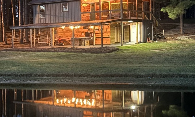 Pelahatchie Cabina | Brand New Cabin overlooking lake with great fishing!!!