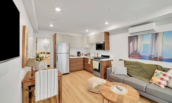 Sherman Oaks Apartamento | Nido de nueva construcción