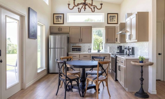Warrenton Casa | Brand New Cottage | Serene Country Vibes | Near Round Top