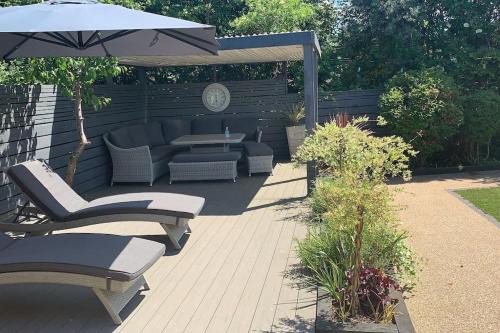 Trowbridge Casa | brand new cozy cabin with parking
