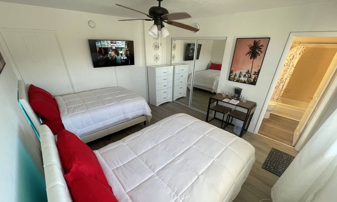 Bostwick Park Apartamento | Brand new cozy clean beach studio (entire space) in beautiful daytona beach, FL