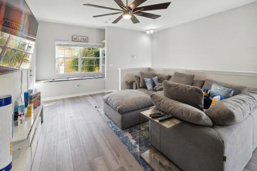 West Kissimmee Casa | Brand New Disney Themed Oasis 2BR near Parks townhouse