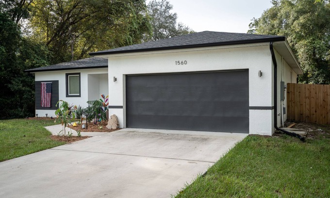 Orange City Casa | Brand New, Dog Friendly, 3Bd 2Ba, Great Location