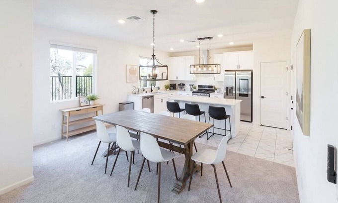 Rocklin Casa | Brand New Gorgeous & luxurious 4 - bedroom house