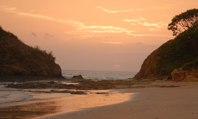 Playa Grande Casa | Brand New House Walking Distance to the Beach and Surf