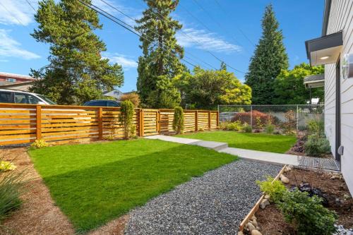 Greenwood Casa | Brand New Home 10min To Green Lake