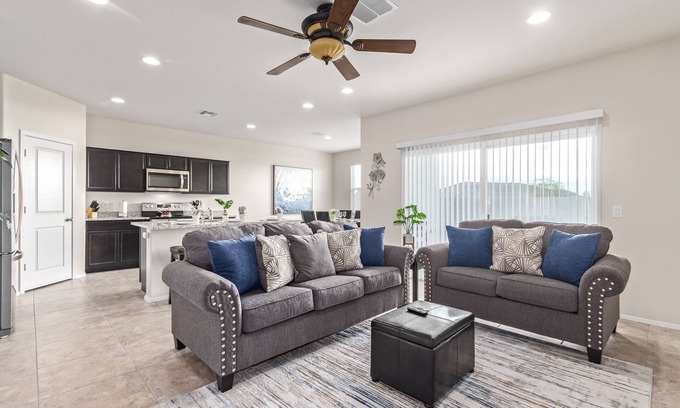 Casa Grande Casa | Brand New Home! Casa Grande! Near Shopping, Hiking and More.