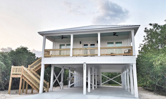 Surf Side Shores Casa | Brand New Home! Short Walk to Private Beach!!