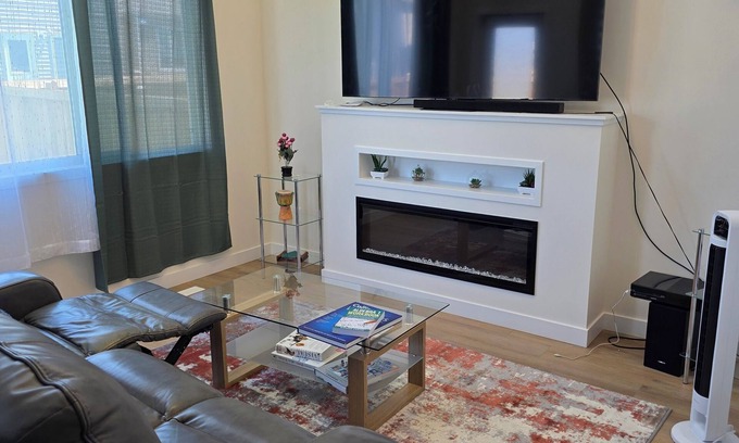 Southeast Edmonton Casa | Brand new House 2bed 2baths House.