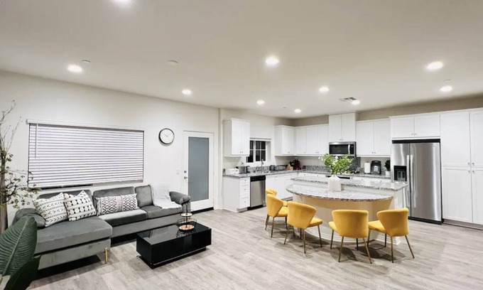 Fontana Casa | Brand NEW HOUSE - Up to 50% Discount
