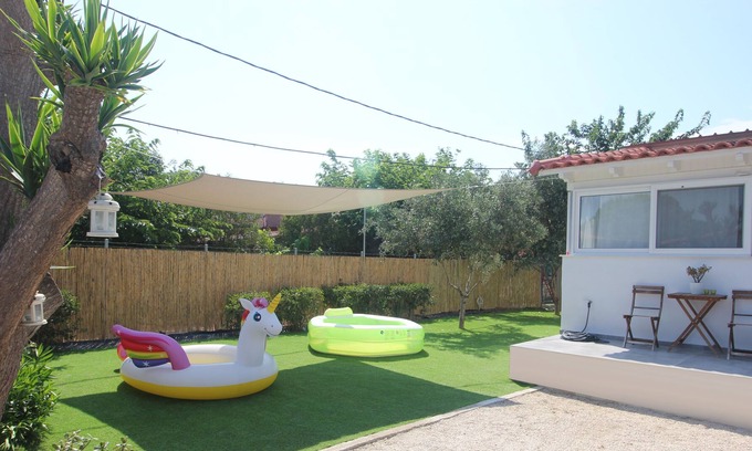 Skafidia Casa | Brand new house with a garden, next to the beach.