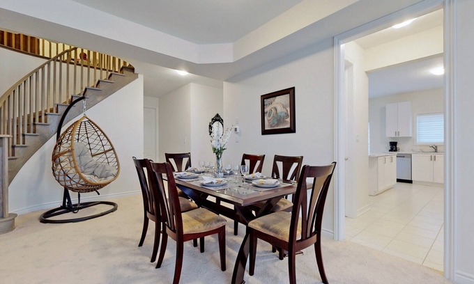 Durham Region Casa | Brand new house with over 3450 square foot living space